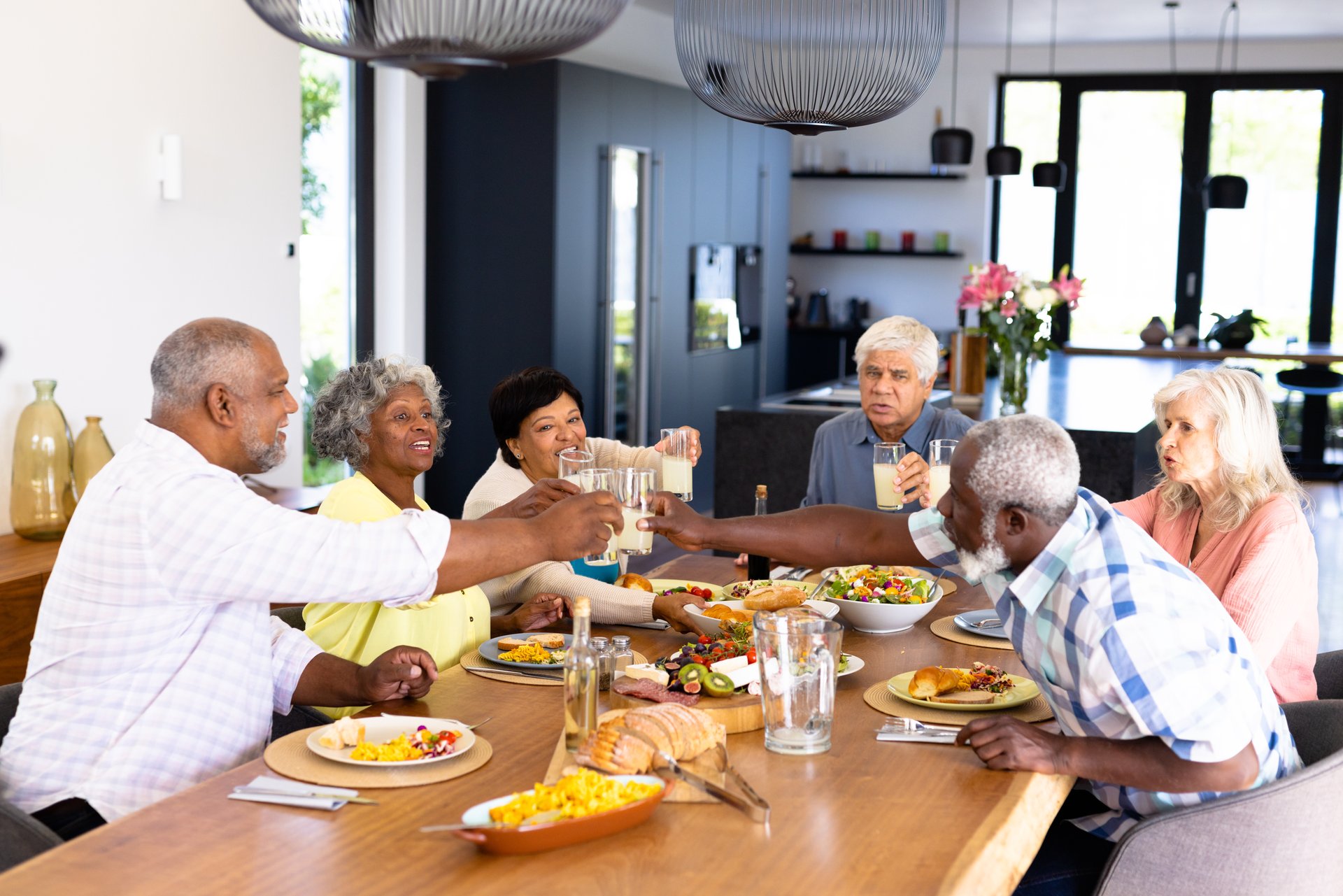 Communal dining room at Legacy Blooms senior living in Arkansas
